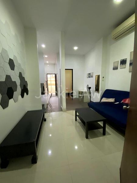 Room (Landed) for Rent in  People's Garden - Image 1